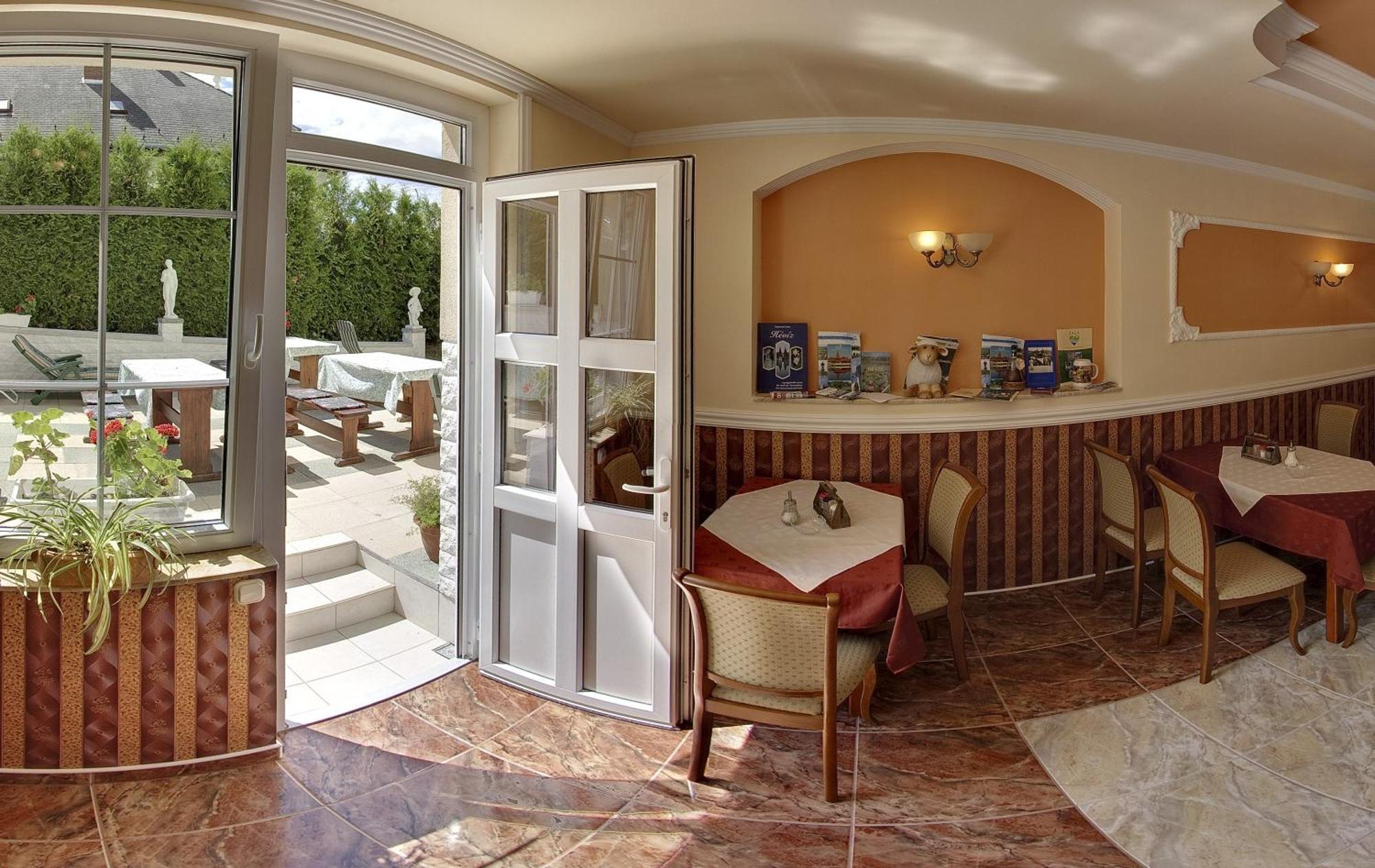Hévíz Hegyi Villa מראה חיצוני תמונה
